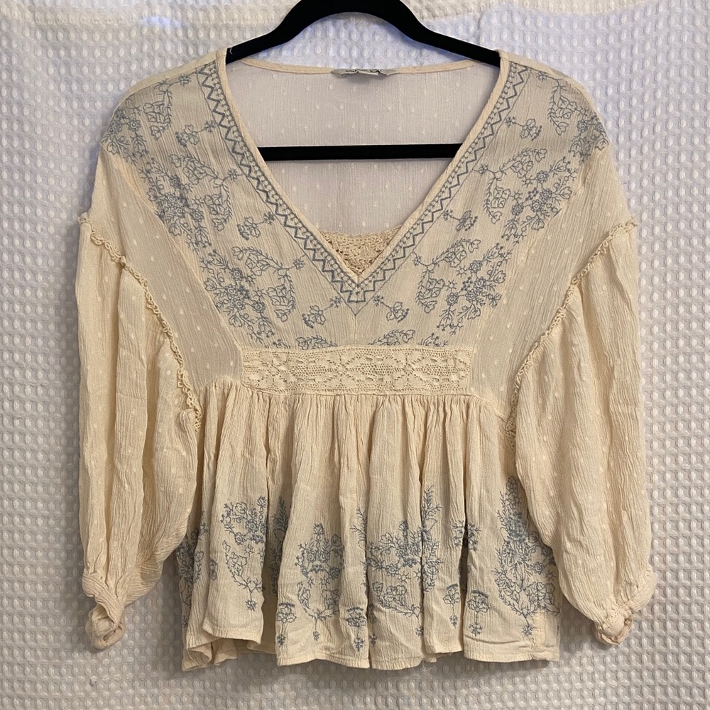 American Eagle Outfitters Cream and Blue Embroidered Blouse